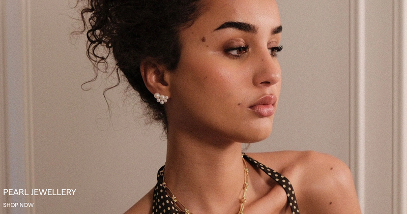 zafino is a popul;ar waterproof jewellery collection consisting of silver and gold plated necklaces, rings, and earrings