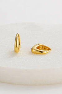 Neve Huggie Earrings - Gold