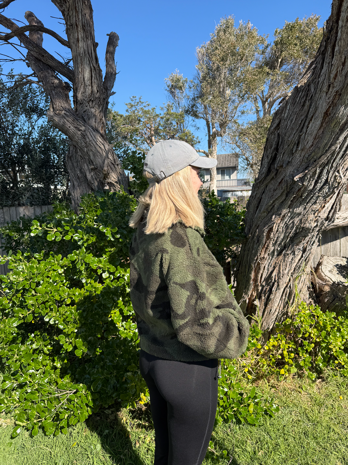 a thick and warm winter teddy sherpa fleece camo jacket by frankie