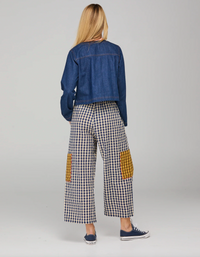 Evelina Pant - Boom Shankar