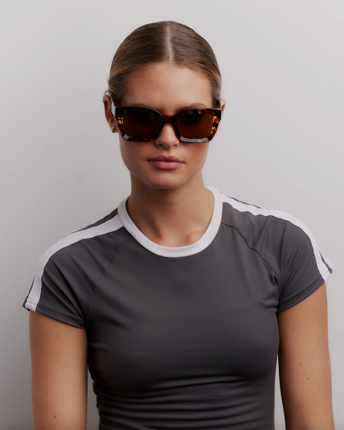 onassis sunglasses by reality eyewear in honey turtle