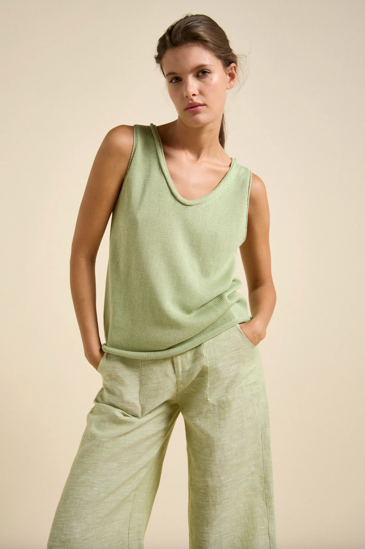 Scoop Tank - Little Lies