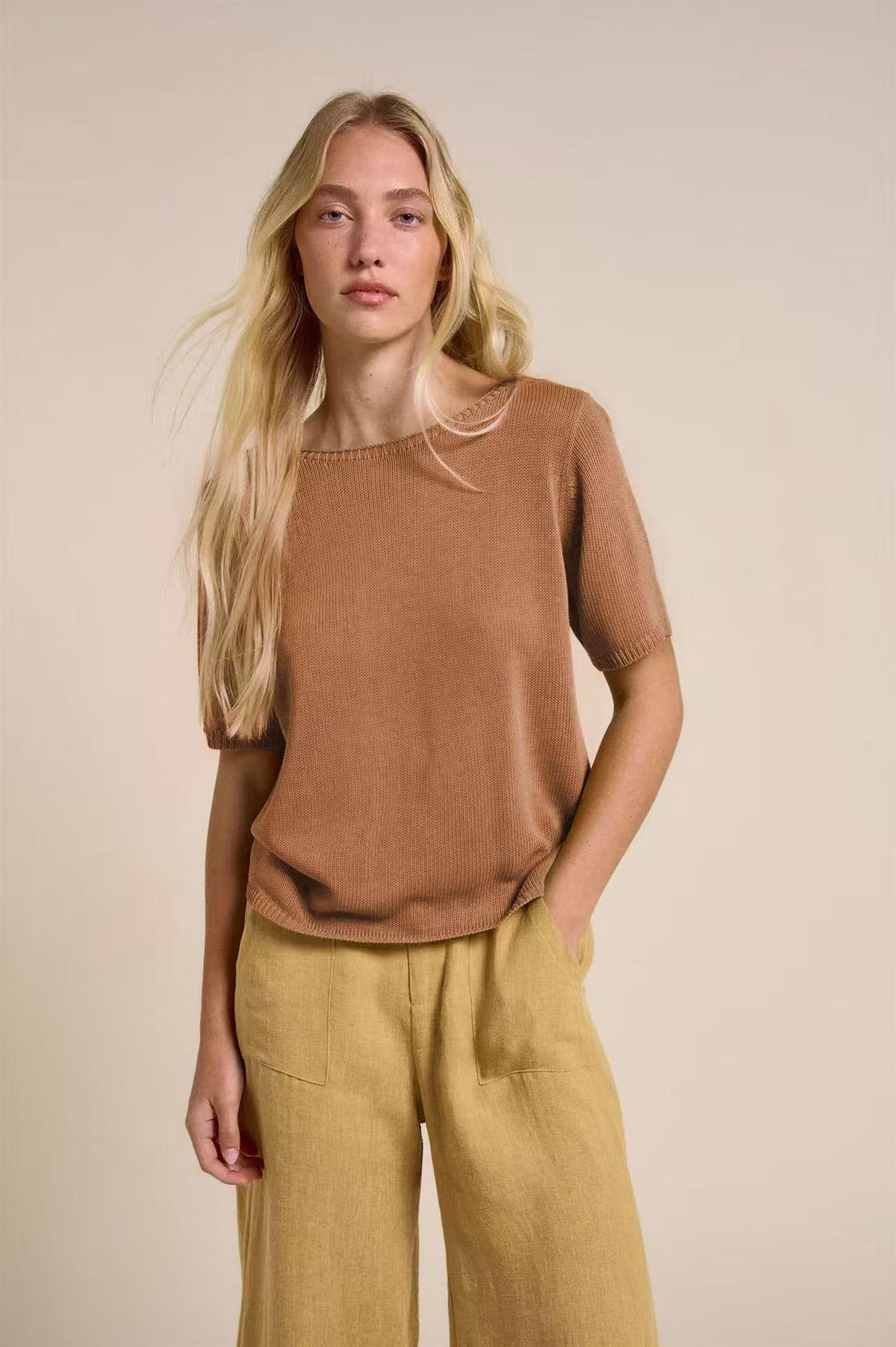 spring tee by little lies is a short sleeve knitted rust brown top in a linen blend 