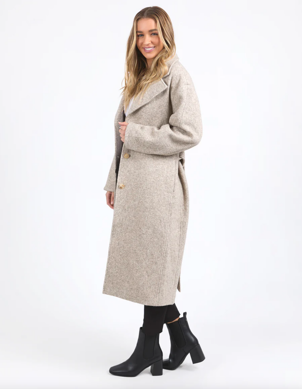 Indulge in the luxury of the Whistler wool blend trench Coat by Foxwood. 