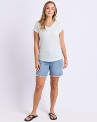 Manly Vee Tee - Foxwood
